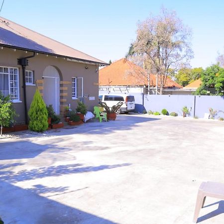 Union Guesthouse Pretoria-Noord Exteriér fotografie